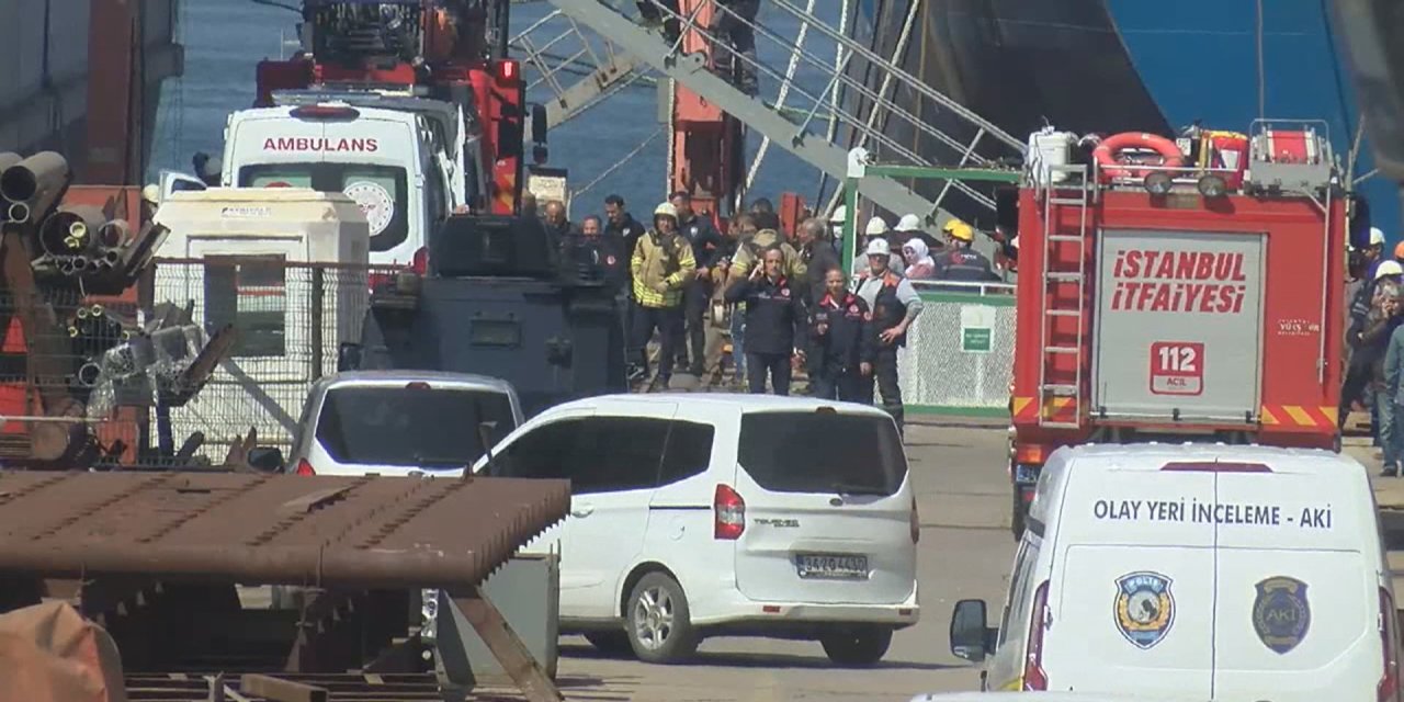 Zehirlenen işçiler gemiden 'malzeme' gibi çıkartıldı