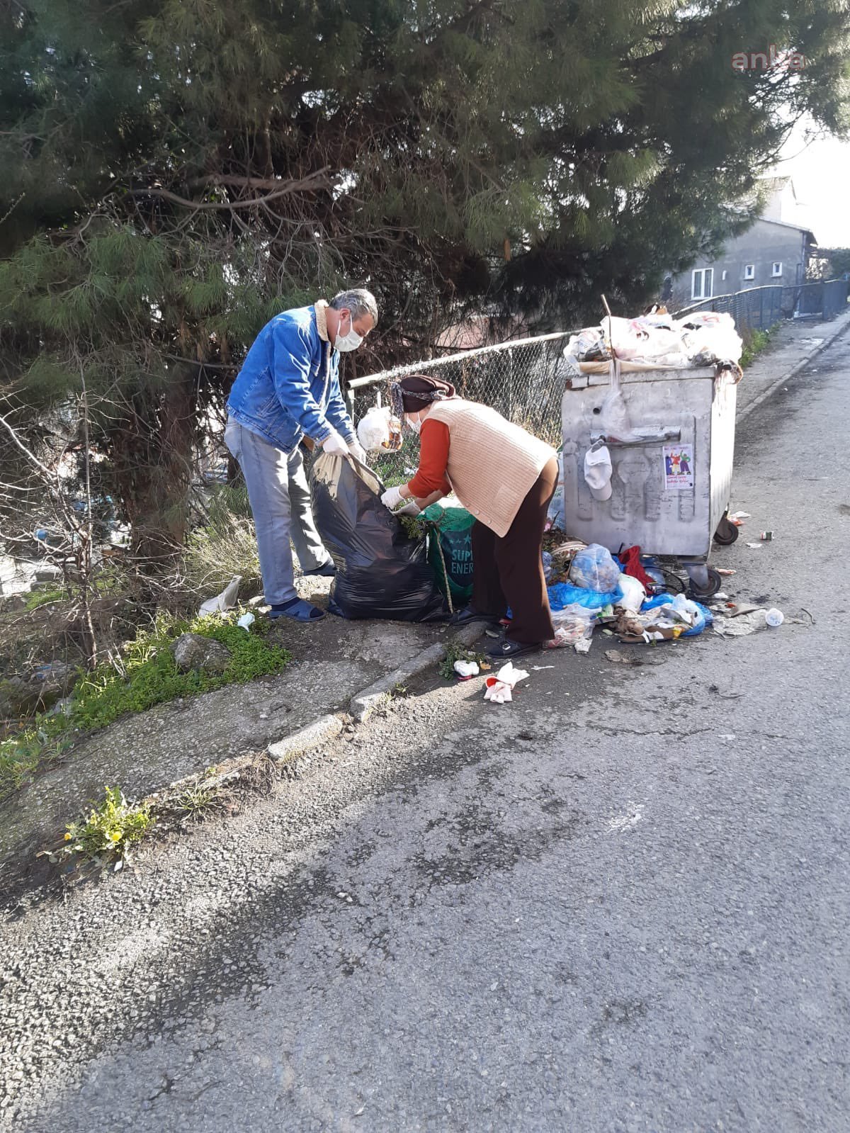 İBB'den Maltepe'de çöplerin toplanmasına savunma: "Grev kırıcı yakıştırması kabul edilemez"