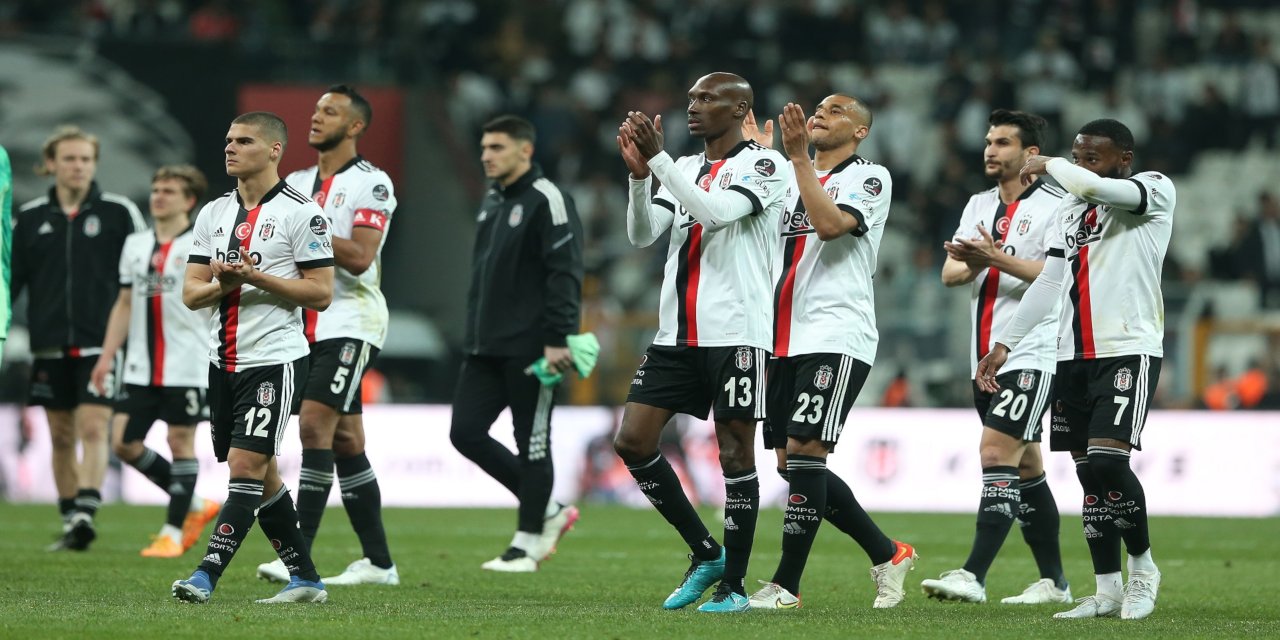 Beşiktaş Avrupa şansını mucizeye bıraktı