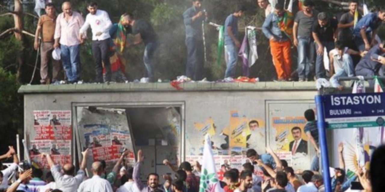 HDP mitingine yapılan 5 Haziran saldırısında polislere beraat