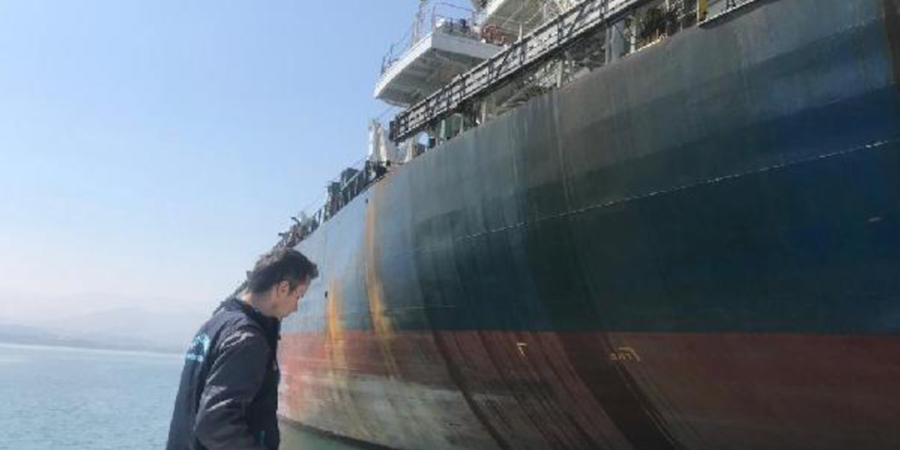 Denizi kirleten gemiye 2.4 milyon TL ceza