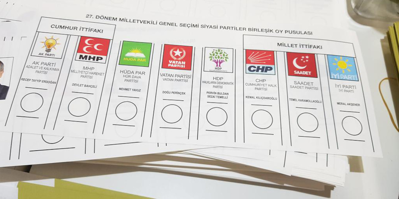 Partilerin oy değişimleri: AKP 9 puan kaybetti, İYİ Parti 8 puan kazandı