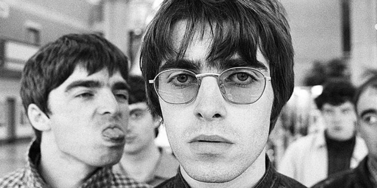 Oasis grubunu 'dağıtan' kırmızı gitar açık artırmada satıldı