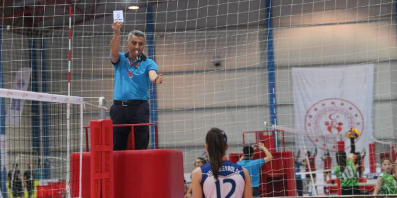 Voleybolda bir ilk: Beyaz kart dönemi başladı