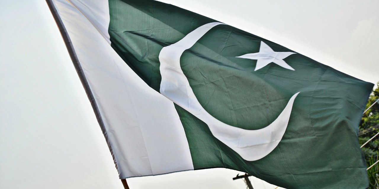 Pakistan'da lüks malların ithalatı yasaklandı