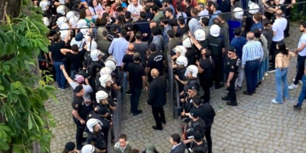Boğaziçi Onur Yürüyüşü’ne polis müdahalesi: 30'a yakın gözaltı var