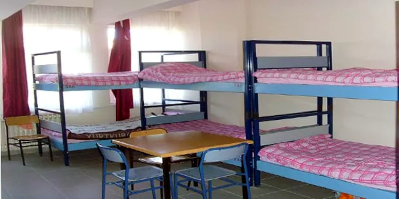 Barınma sorunu: İstanbul'da yurt fiyatları yüzde 100 zamlandı