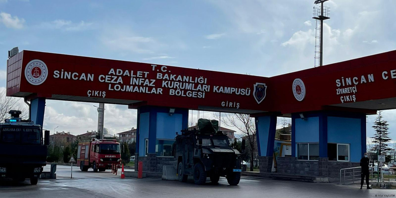AKP’li vekiller Kobani davasını neden izliyor?