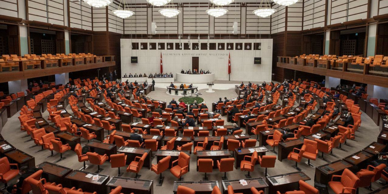 AKP'den yeni 'endüstri bölgeleri' düzenlemesi: Kanundaki ÇED koşulu kalkıyor