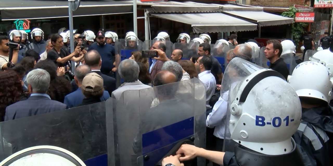 Kadıköy'de gözaltına alınan 70 kişiden 45'i serbest bırakıldı