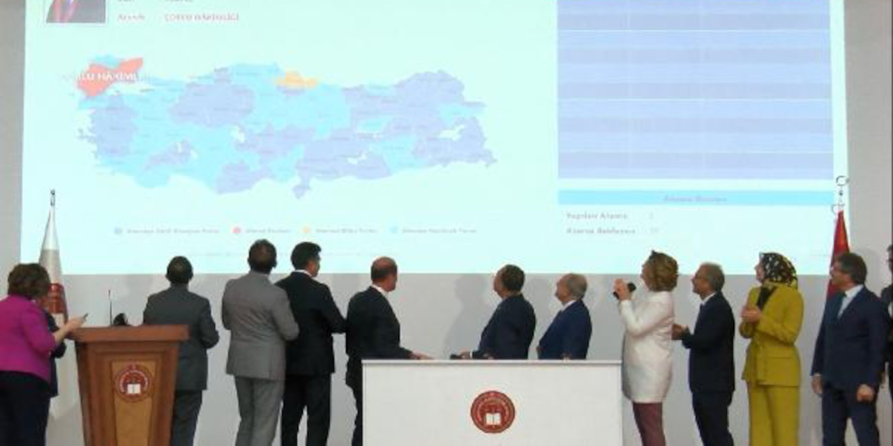 Bozdağ'dan yargıya: Sosyal medyayı kullanmayın demiyorum ama dikkat edin