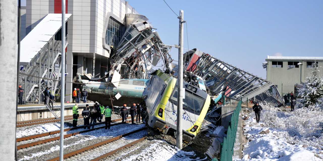 Ankara tren kazası dosyasını düşürme kararı: 'Tahkikat imkanı kalmadı'