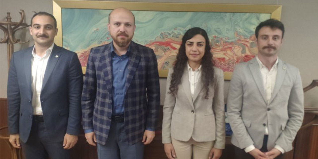 Kültür zirvesi: Doğu Perinçek'e bağlı gençler Bilal Erdoğan'ı ziyaret etti