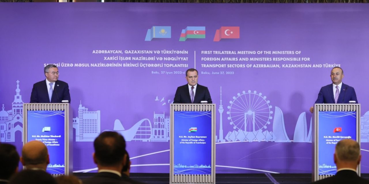 Çavuşoğlu: Azerbaycan ile Ermenistan arasındaki süreci destekliyoruz