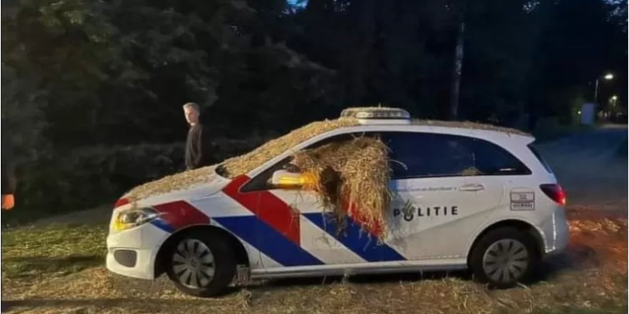 Hollanda'da 'İşsiz kalacağız' diyen çiftçiler sokakta: Bakanın evinin önüne hayvan gübresi döktüler