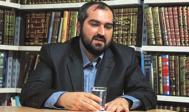 Ayasofya imamından Özlem Zengin'e inat gibi tweet: Ailede yönetim hakkı erkeğindir
