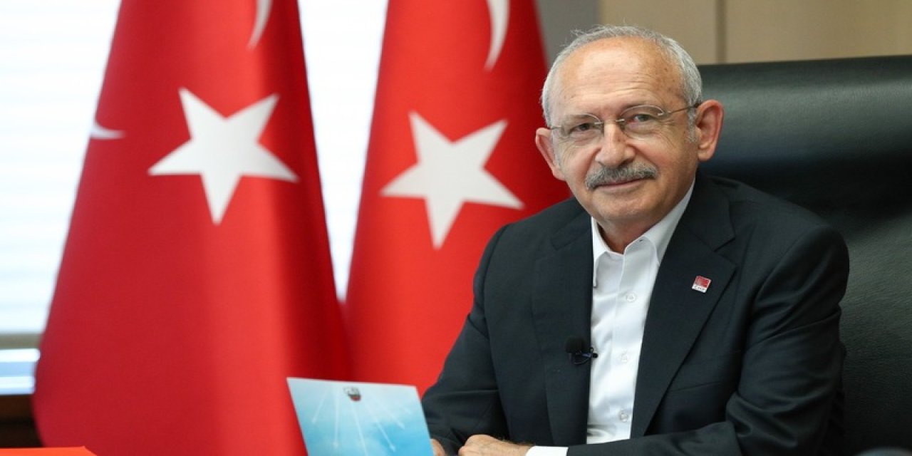 28 Şubat'ta öğretmenlikten atılmıştı: CHP lideri Kılıçdaroğlu'ndan Sultan Kara'ya 'helalleşme' ziyareti