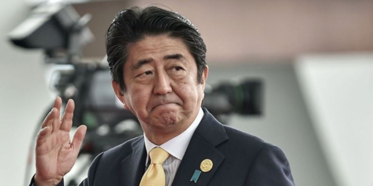 Eski Japonya Başbakanı Şinzo Abe'ye silahlı saldırı