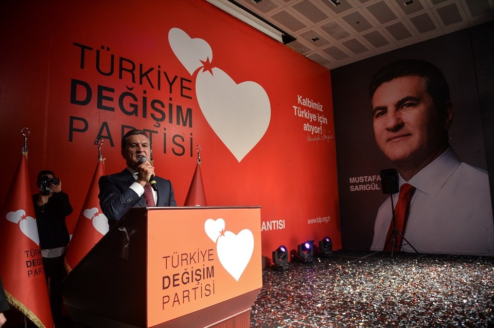 Mustafa Sarıgül, yeni partisini anlatıyor:  “Sağ parti değiliz, sol parti de değiliz"