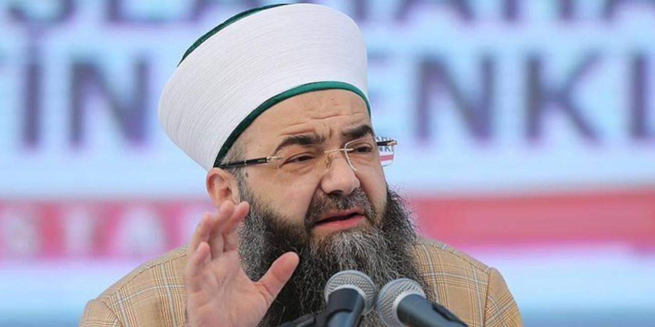 Cübbeli Ahmet'ten Yeni Akit'e: Sarığınızı önünüze koyup düşünün