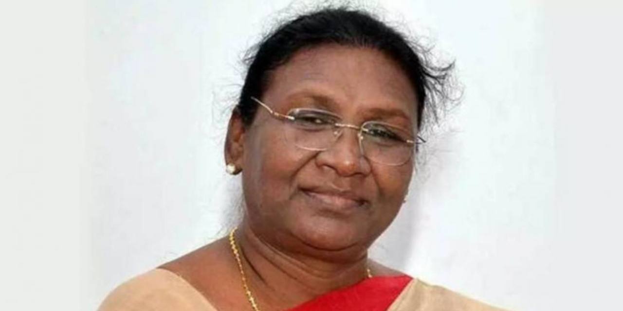 Hindistan cumhurbaşkanını seçti: İlk kez bir kabile üyesi bu göreve getirildi