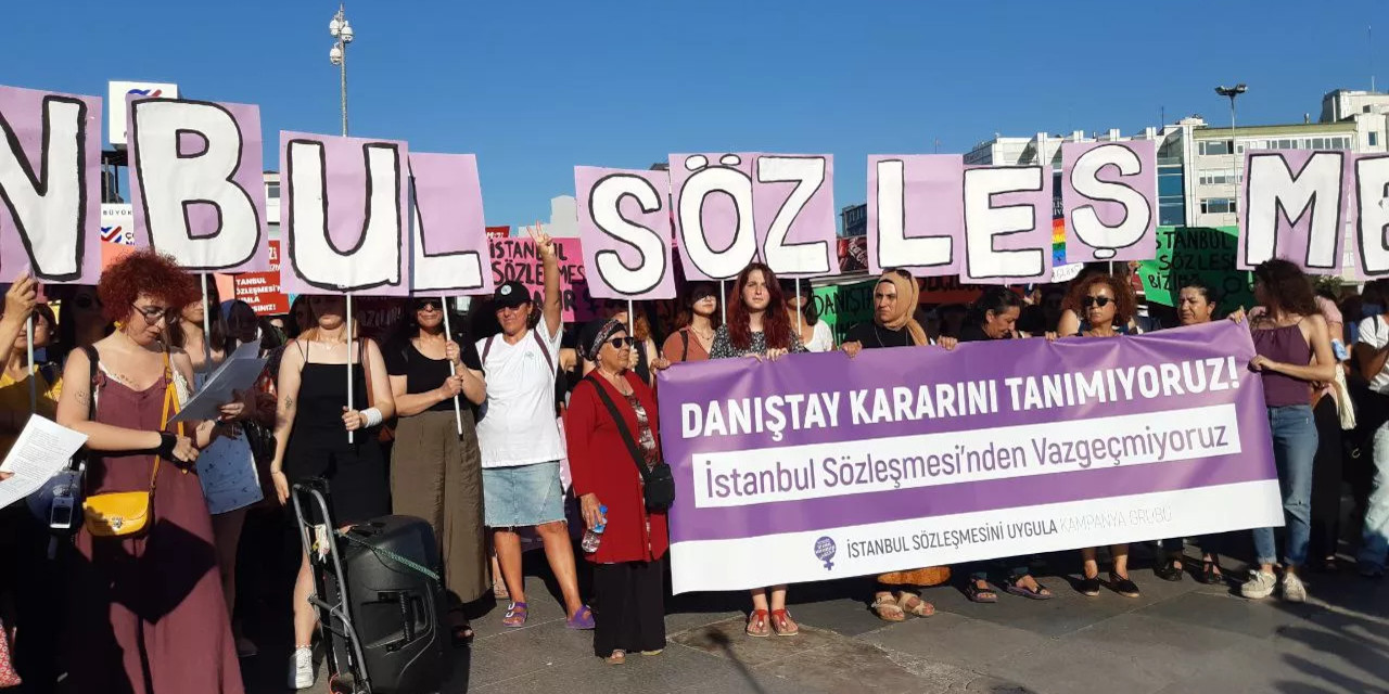 Danıştay'ın İstanbul Sözleşmesi kararı Kadıköy'de protesto edildi: Bu ülke artık daha güvensiz bir ülke