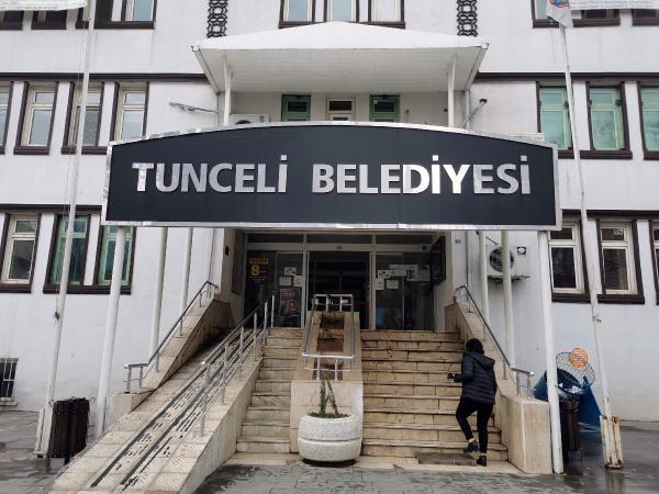 Tunceli Belediyesi'nde LGBTi çalışanlara Onur Haftası, kadın çalışanlara regl ve menopoz izni