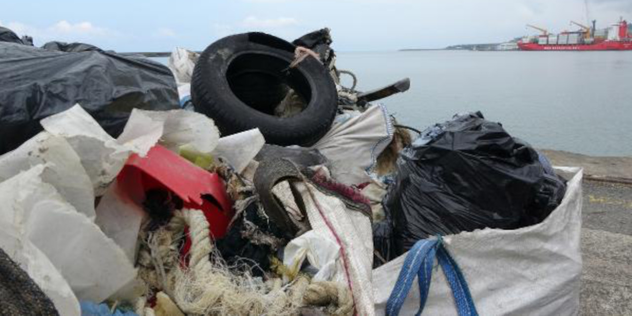 Trabzon Limanı'ndan 100 ton atık çıktı, denizin derinliği arttı