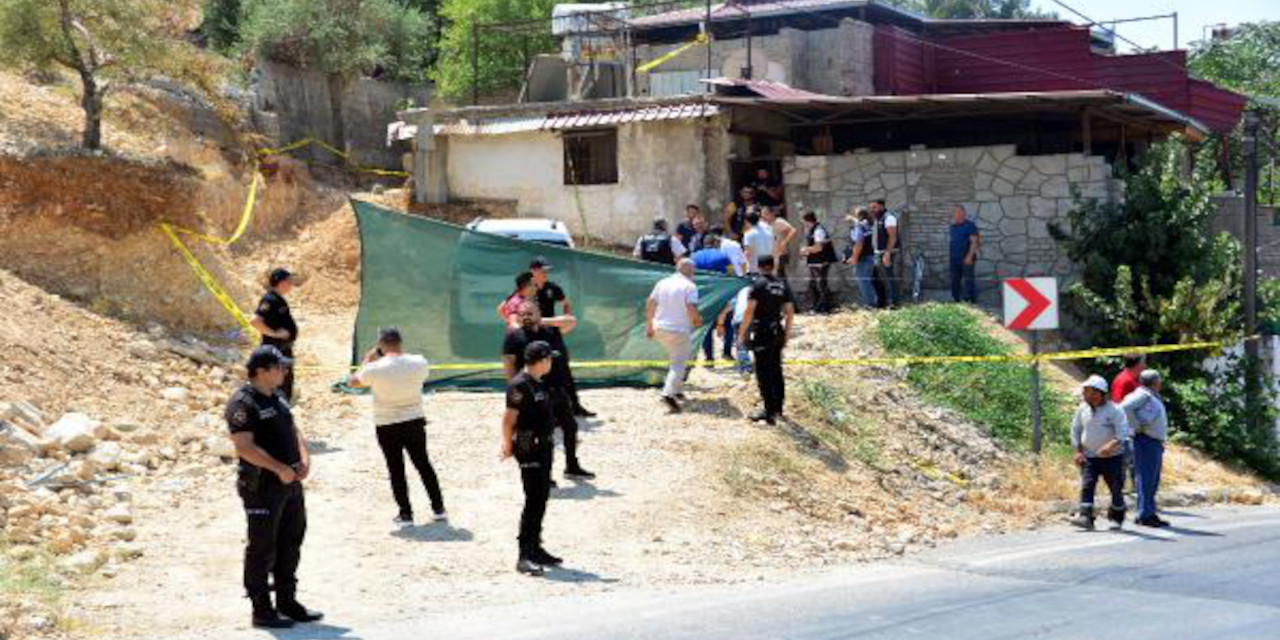 25 yıl sonra aydınlanan cinayet: Eşini tüfekle, kızını zehirle öldürdü