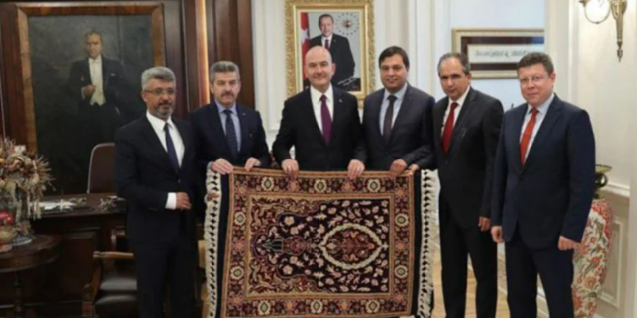 Valiler, AKP'li yöneticilerle birlikte bakanları ziyaret etti