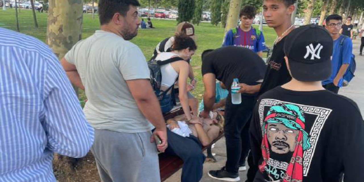 Kaykay şampiyonu milli sporcuya kaykayla saldırı