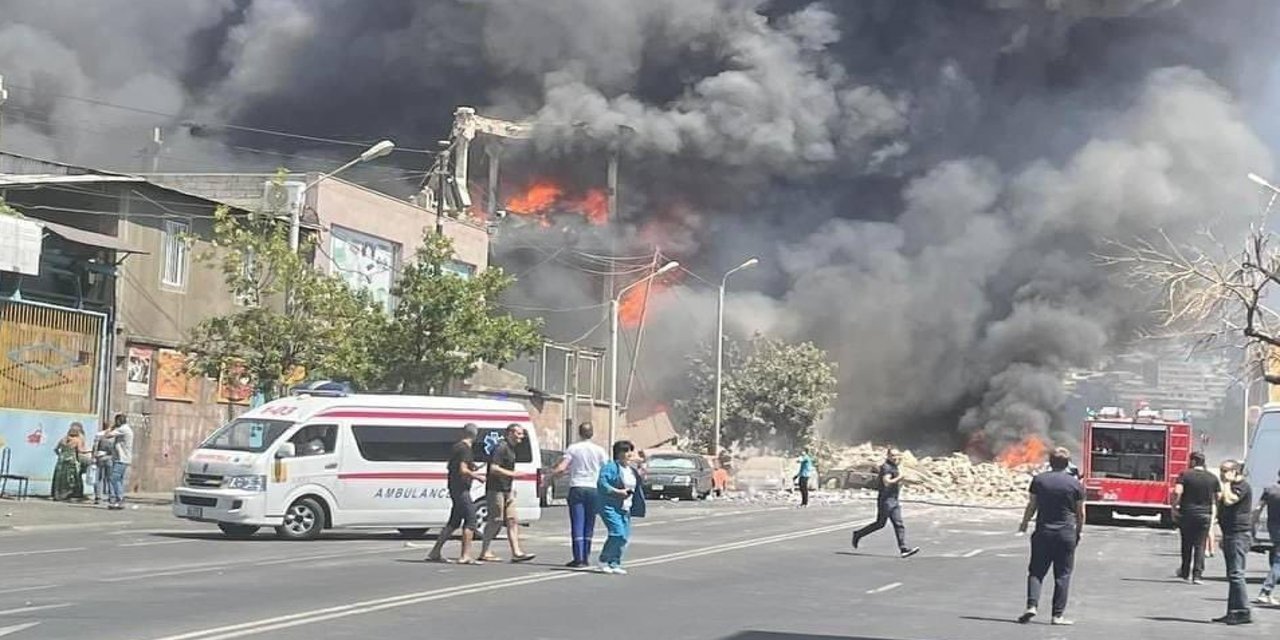 Erivan'da pazar yerinde şiddetli patlama