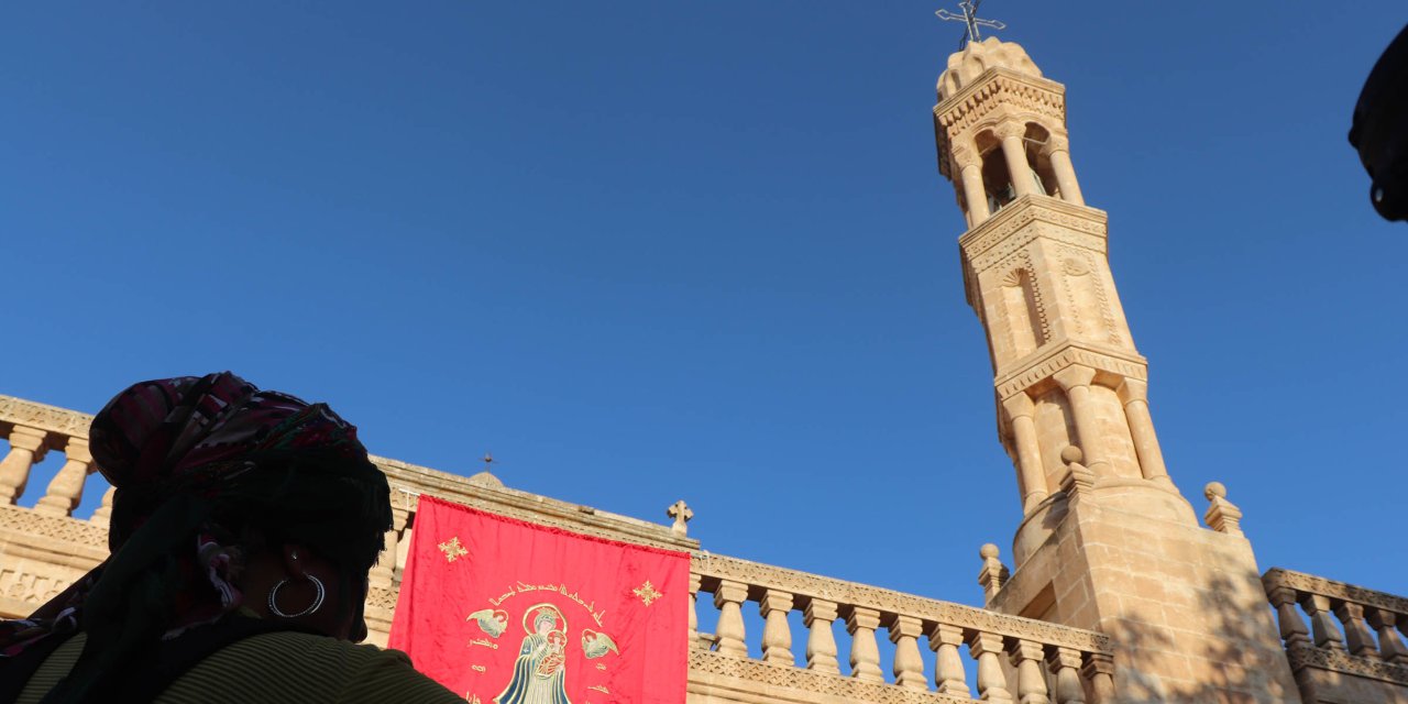 Süryaniler, Şahro Günü'nde Midyat'ta ayin yaptı
