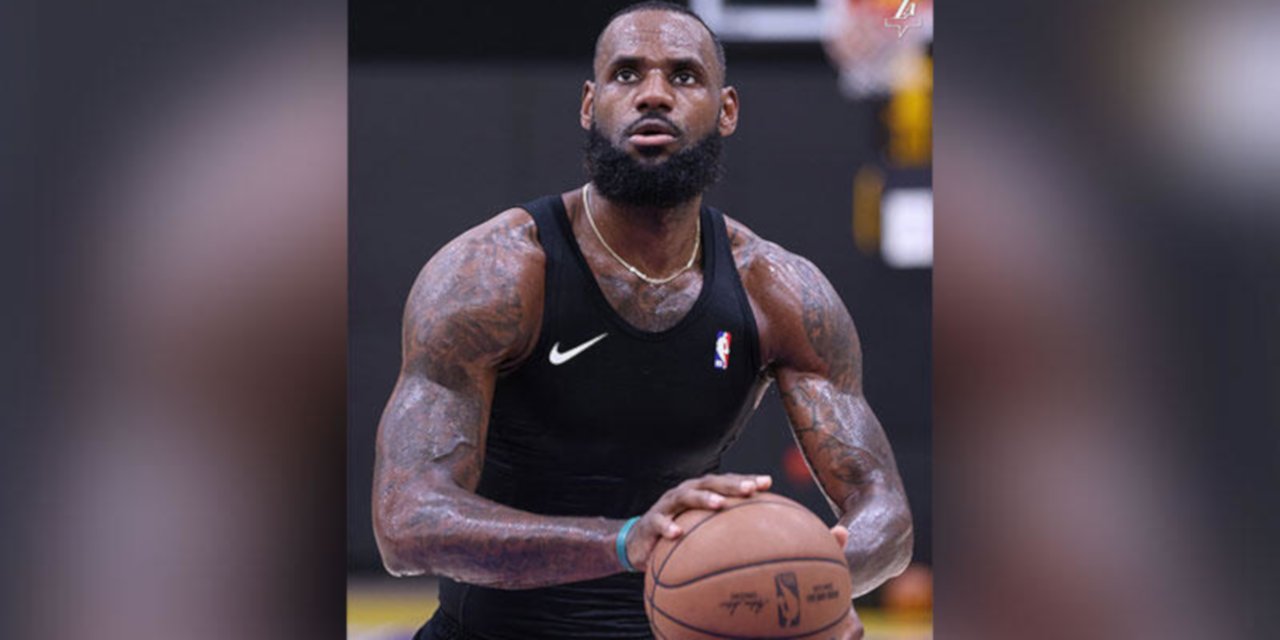 37 yaşındaki Lebron James'ten yeni kontrat