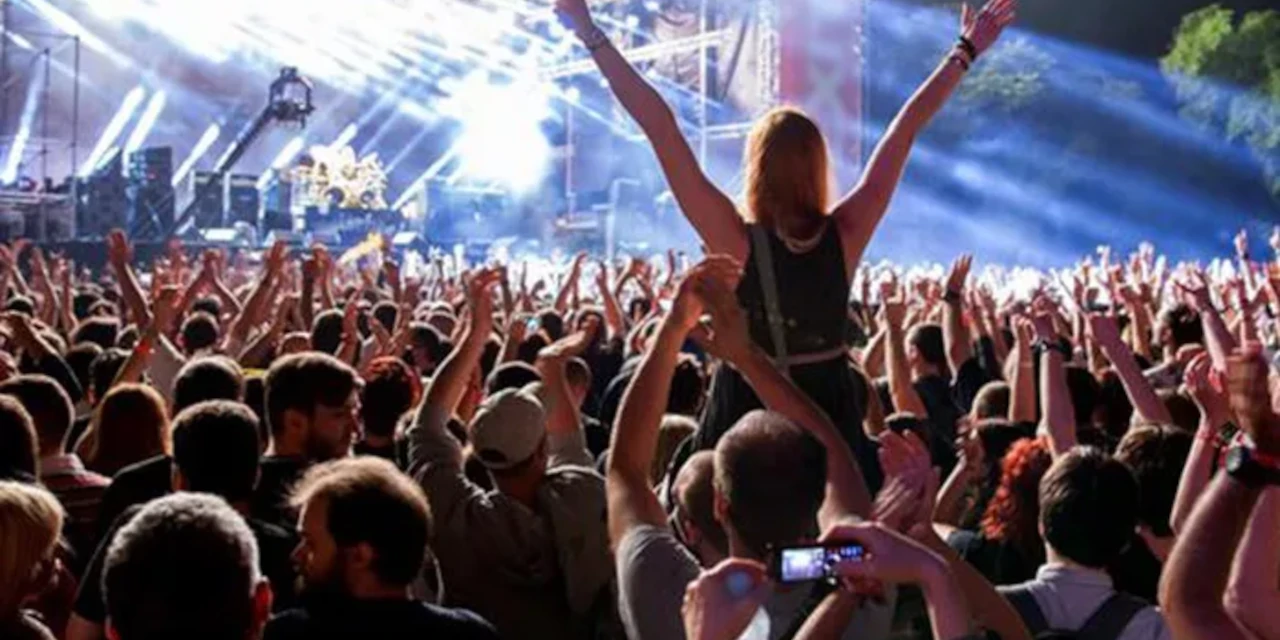 Zeytinli Rock Festivali tuvalet yüzünden iptal edilmiş