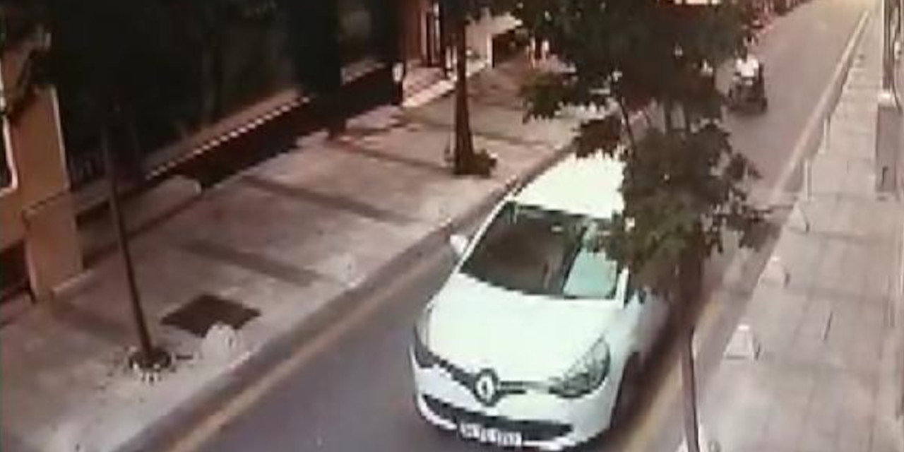 Akülü araçtaki engelli kişiyi ezip kaçtı