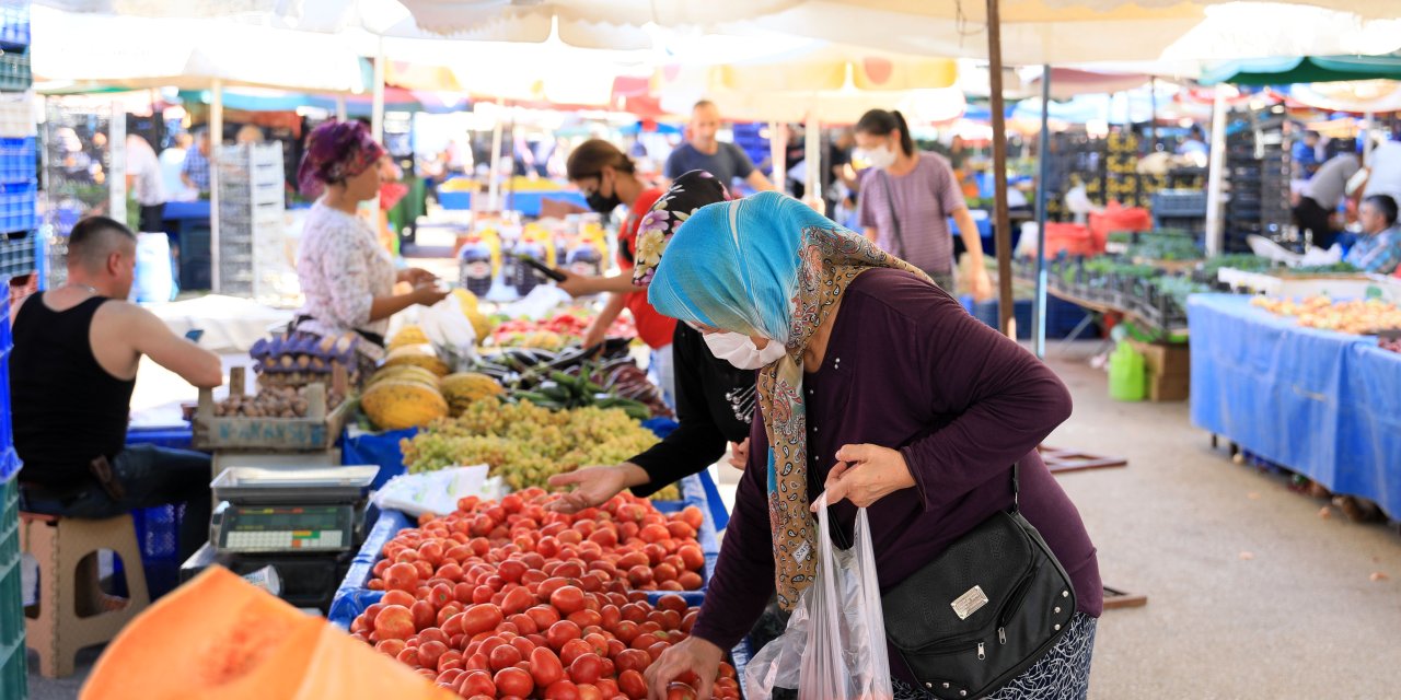 Ocak ayında 1400 liraya yapılan alışveriş şimdi  2 bin 146 lira tutuyor