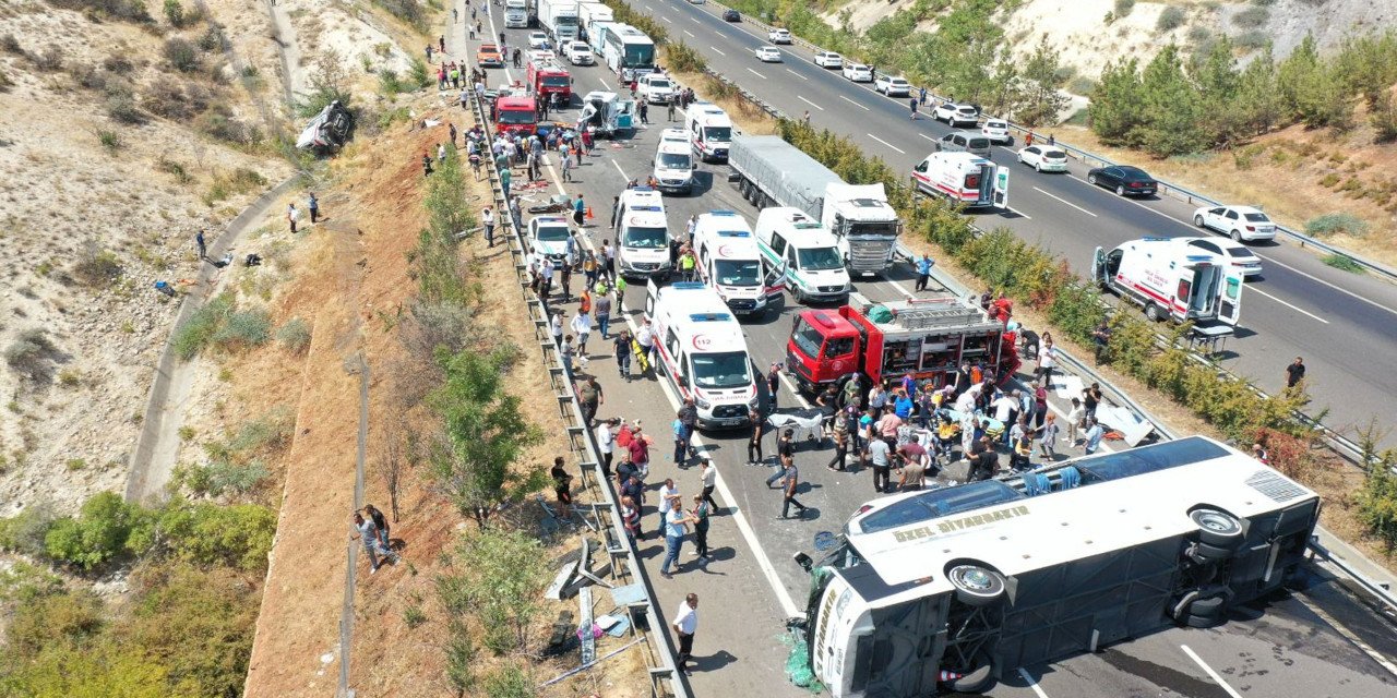 36 bin fahri müfettişten çağrı: Ölümlü kazaya karışan otobüs firmaları her ay ifşa edilsin