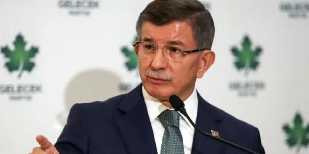 Davutoğlu: İddiaların odağındaki isimler, derhal görevlerinden istifa etmeli, savcılık harekete geçmeli