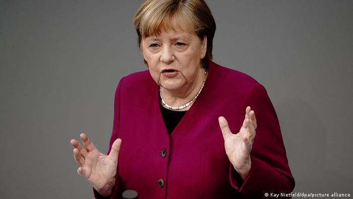 Merkel: Avrupa Konseyi'ndeki Türkiye görüşmeleri kolay olmayacak