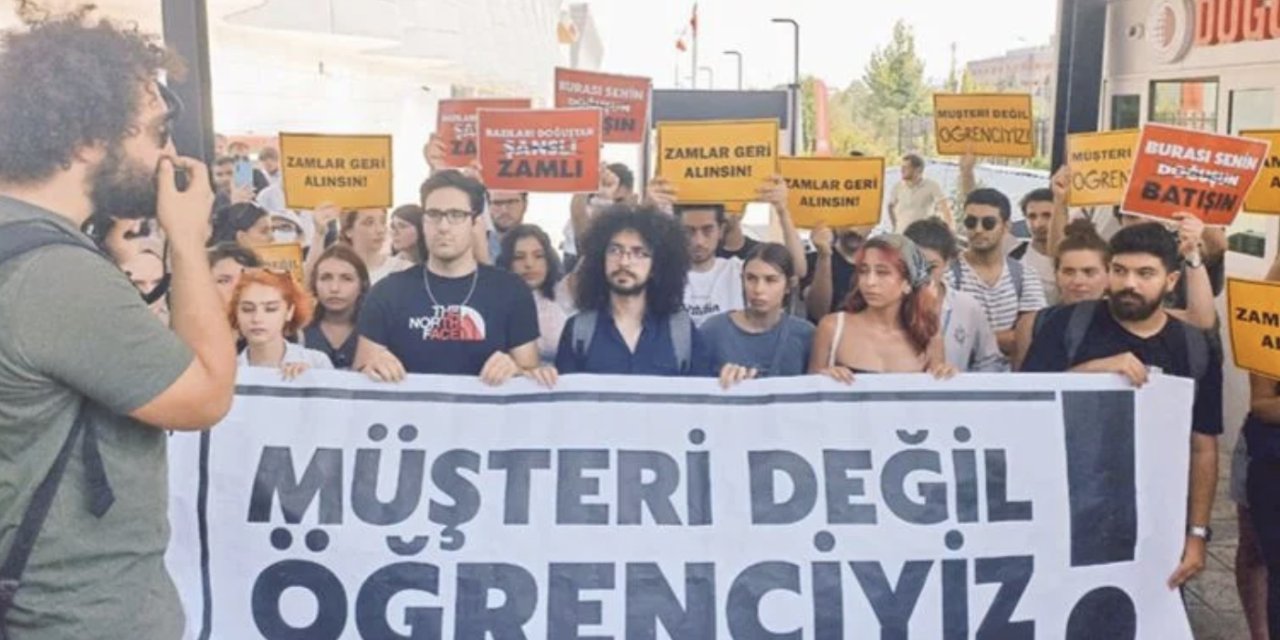 Doğuş Üniversitesi, 'Öğrenci müşteri değildir' diyen öğrencilere uzaklaştırma verdi