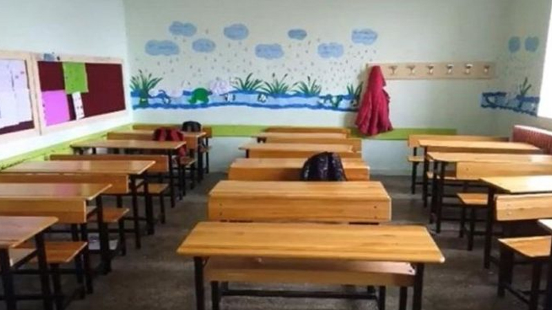 Ekonomik krizin gölgesinde okullar açılıyor