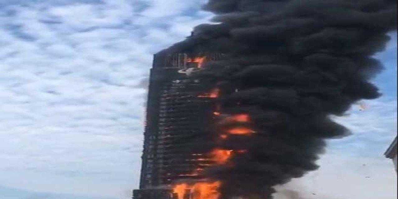 Çinli şirketin 40 katlı binası alevler içinde kaldı!