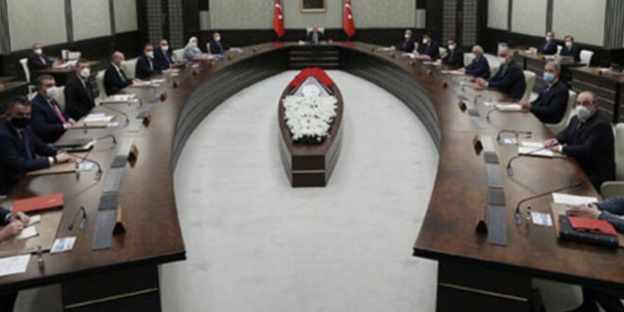 AKP'de vitrin değişikliği iddiası: Soylu yerine adı geçen eski bakan hazırlık yapıyor