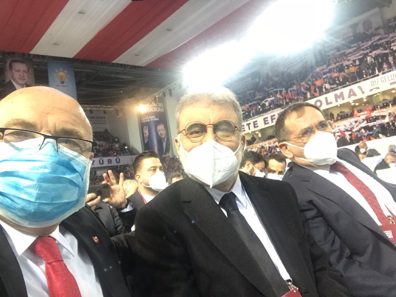 Kongreye katılan AKP Kayseri Milletvekili İsmail Tamer koronavirüse yakalandığını duyurdu