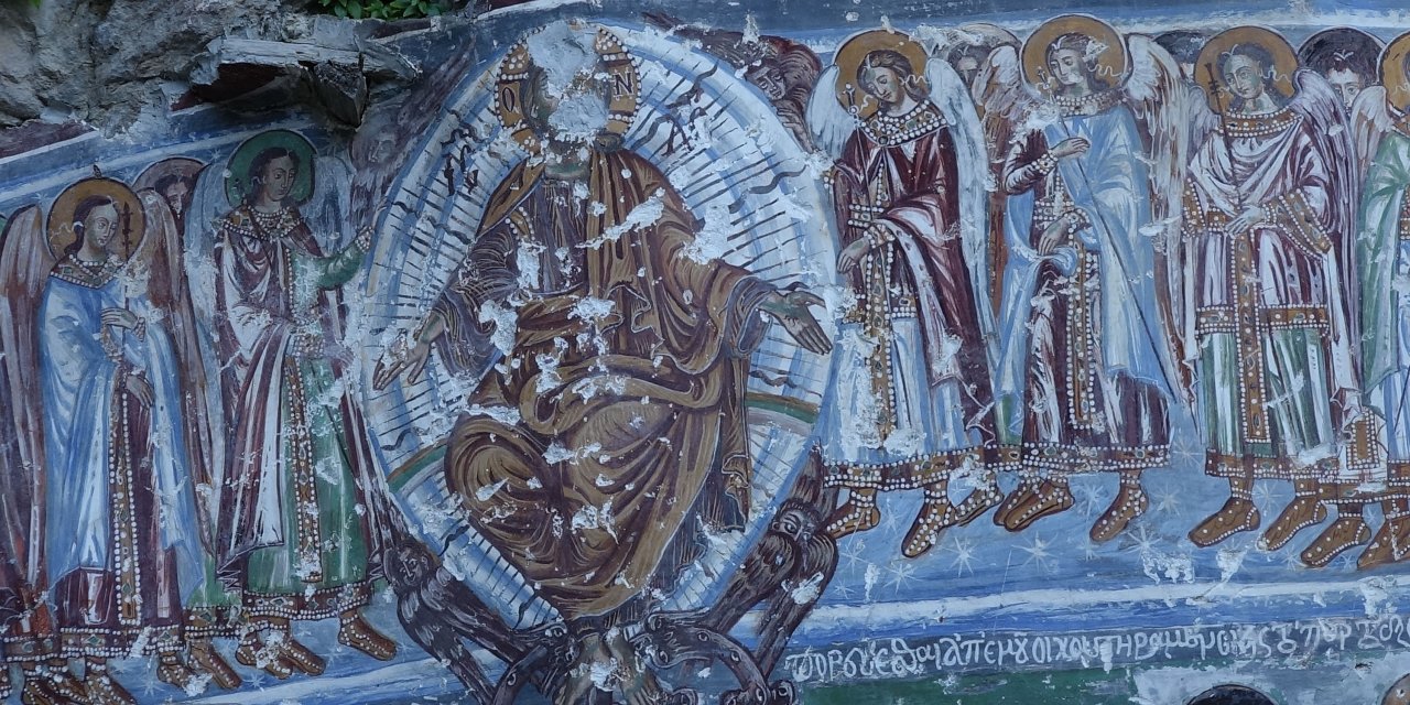 Sümela'da fresklere kazınan isimler silinecek