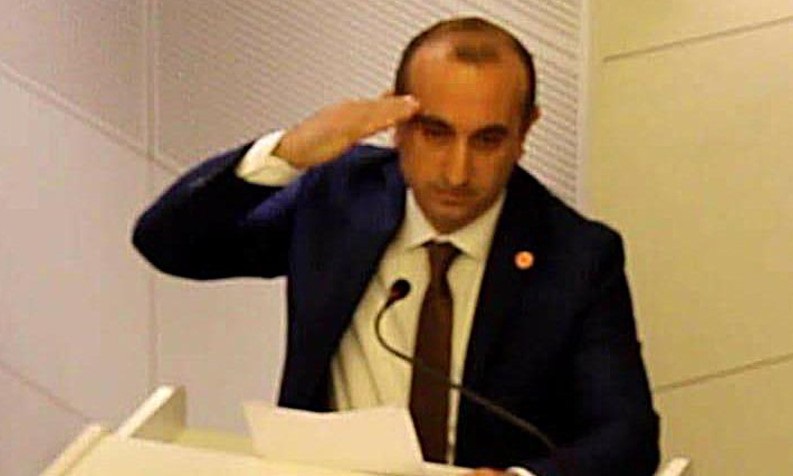 AKP'li Belediye Meclisi üyesine "FETÖ firarisinin iddialarını tekrarlama" soruşturması