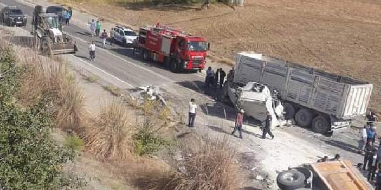 Adana’da TIR kazası: 3 kişi öldü, 2 kişi yaralı