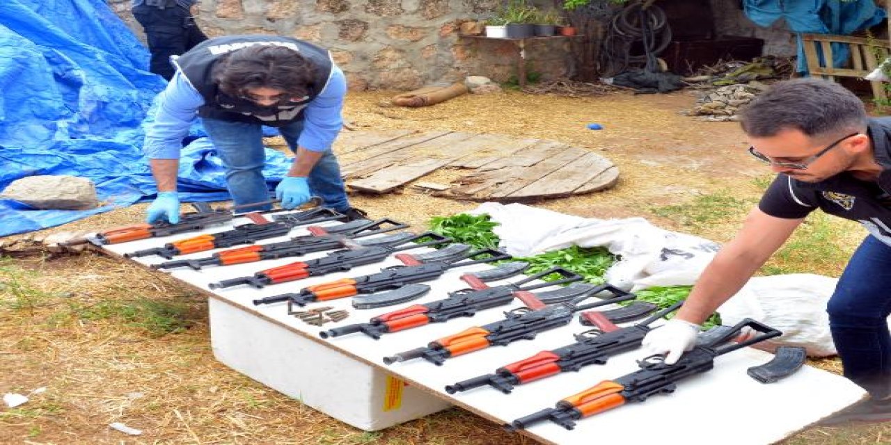 Çiftlik evinde Suriye’den gelen 10 kalaşnikof