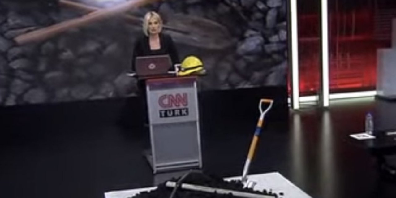 CNN Türk stüdyoya kömür getirdi, profesör şaşırdı: Ne yapabilirim ben bununla